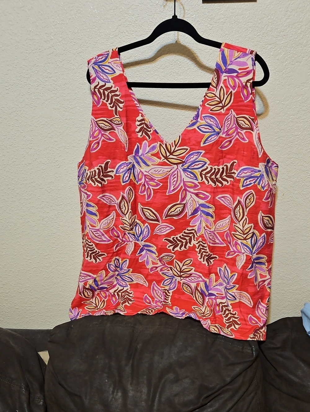 Women's Coral Floral V-Neck Tank Top